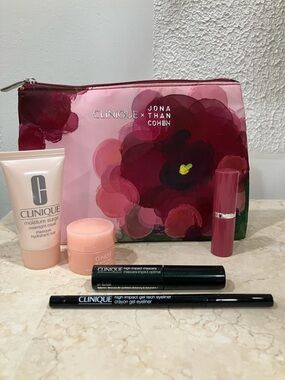 CLINIQUE JONATHAN COHEN MAKE UP BAG, EYELINER, MASCARA, LIPSTICK, MOISTURE MASK